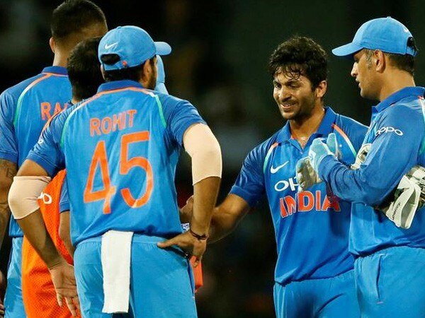 Centurion T20I: Proteas win toss, put India to bat first Centurion T20I: Proteas win toss, put India to bat first